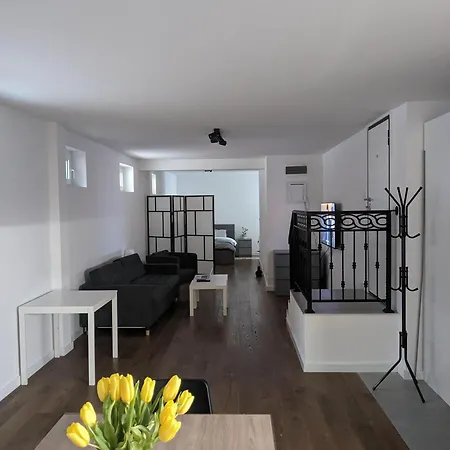 Gardengatestudio *